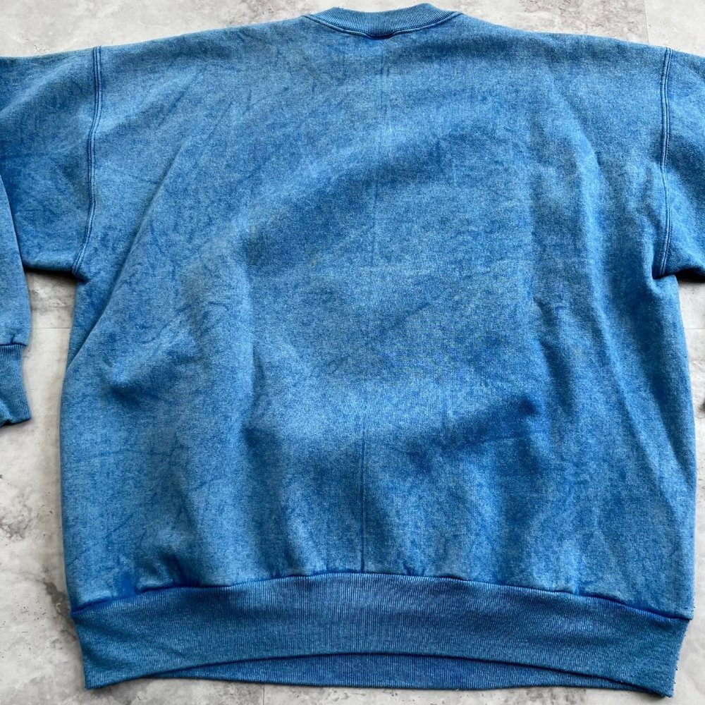 90s Gilden Sweatshirt Unisex Size Medium Native Tribal Southwestern Crewneck - Picture 10 of 10